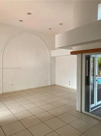 720 NW 123rd Ave — Photo 9