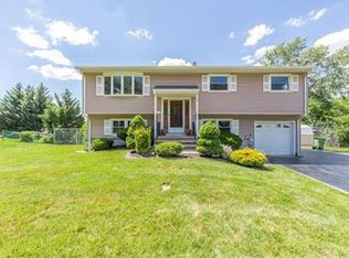 19 Kierst St, Parlin, NJ 08859