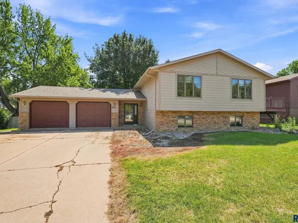 6001 W Sioux K Ct, Sioux Falls, SD 57106