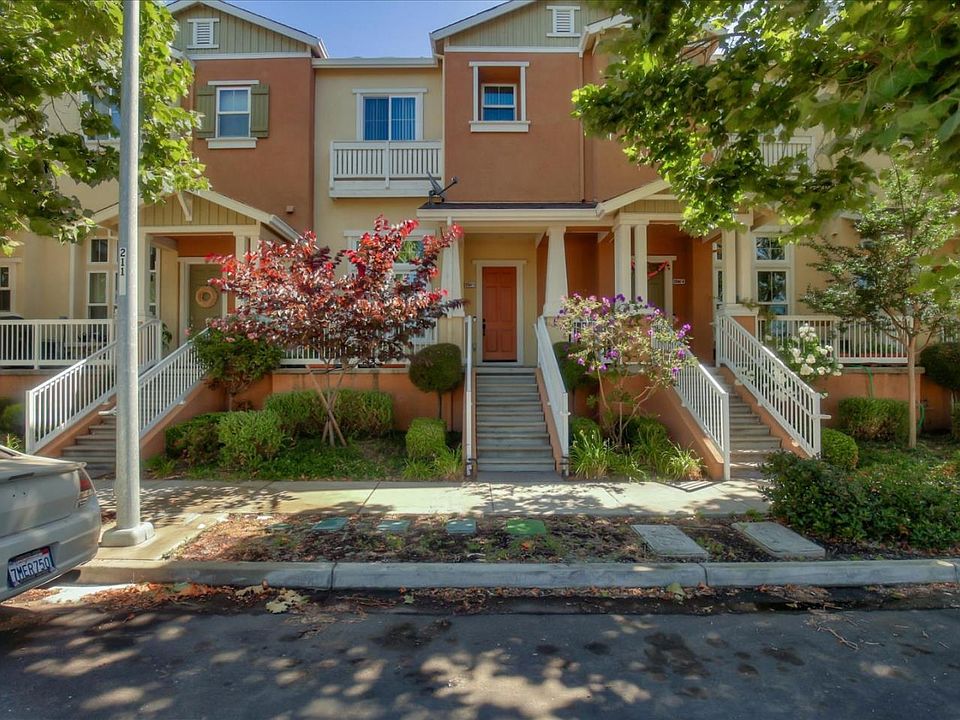 1st image of 22542 Amador St Unit 3