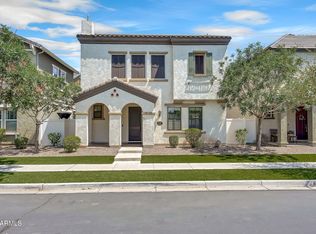 10428 E Nopal Ave, Mesa, AZ 85209