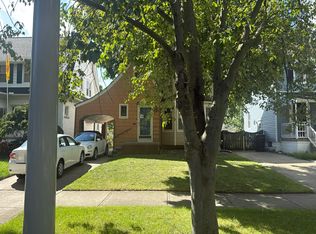 733 Emmons Blvd, Wyandotte, MI 48192