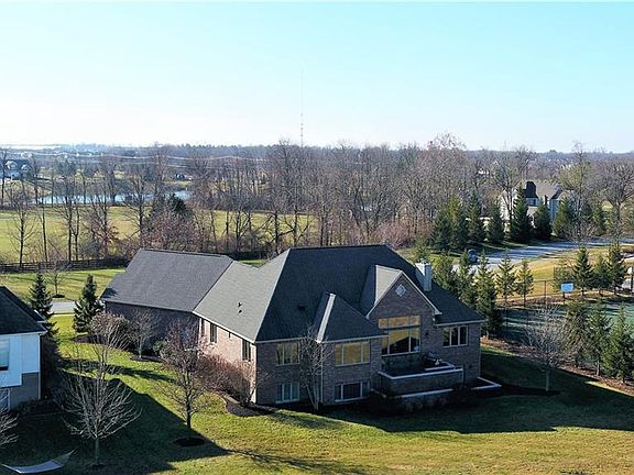 3rd image of 10954 Golden Bear Way
