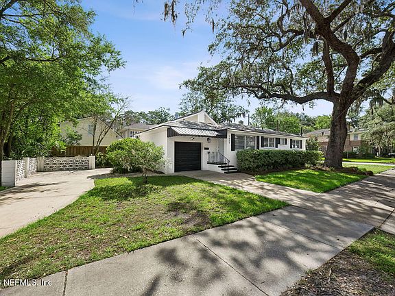 2nd image of 1655 CHALLEN Avenue