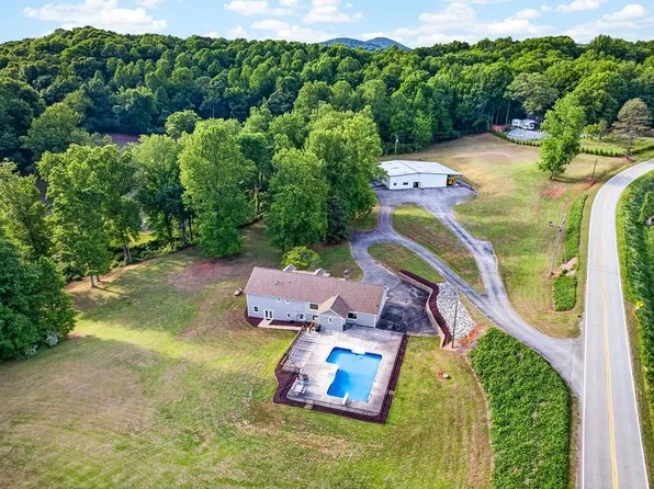 165 Porter Springs Rd, Dahlonega, GA 30533