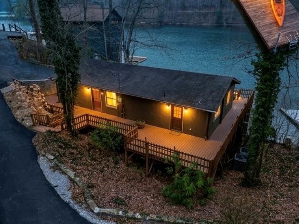 1st image of 23 Moseley Way