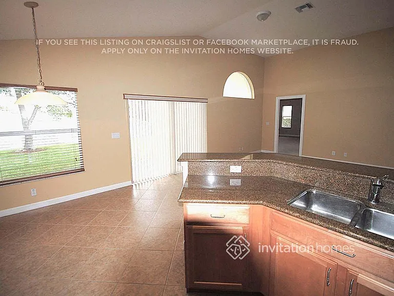 4003 W Hamilton Ky — Photo 4