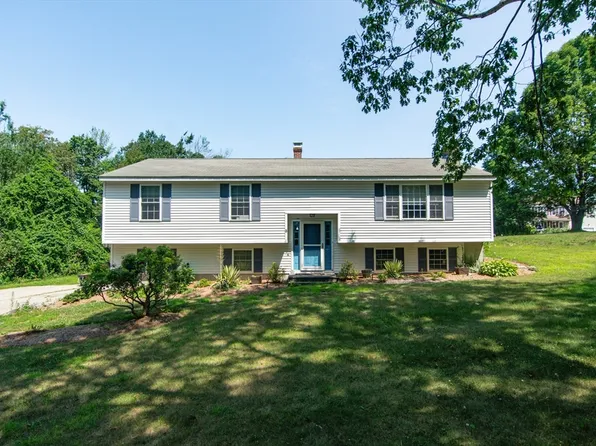 3 Plum Tree Ln, Hubbardston, MA 01452