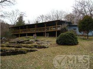 212 Salt Lick Park Ln, Gainesboro, TN 38562