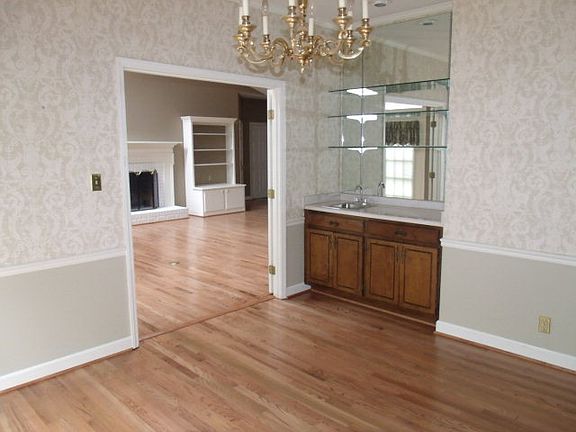 5th image of 113 Greenside Dr