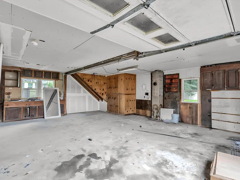 3521 Parr Ln — Photo 20