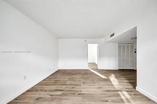 2011 NW Bay Dr Photo 1