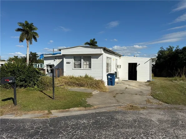 16201 Cathy Ct, Fort Myers, FL 33908