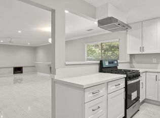 910 Seaside Ct, Ventura, CA 93001