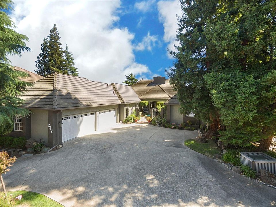 1st image of 242 Royal Oaks Ct