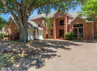 917 Hills Creek Dr, McKinney, TX 75072