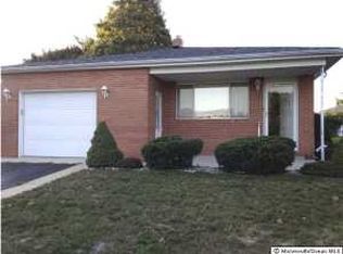 144 Liberta Dr, Toms River, NJ 08757