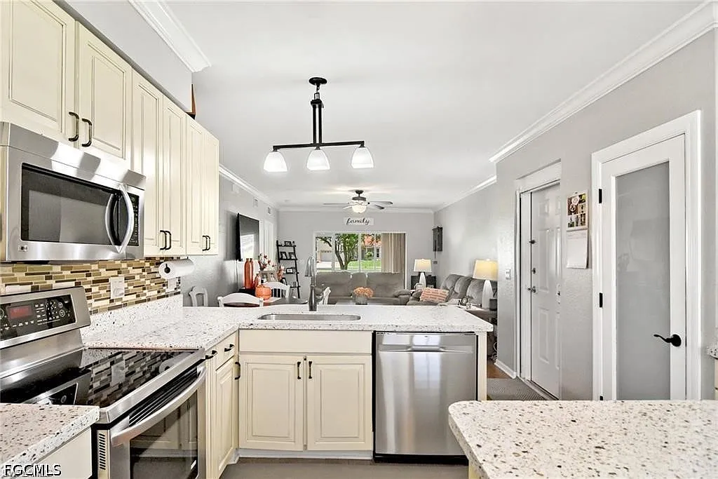 5308 Chiquita Blvd S — Photo 4