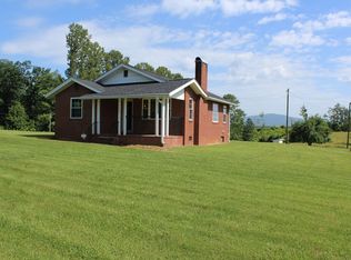 2480 Pipers Gap Rd, Mount Airy, NC 27030