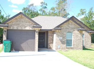 6685 Westwood Village Dr, Lumberton, TX 77657