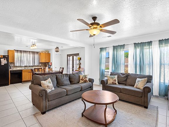 5th image of 483 Desert Mist Dr SW
