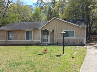 3113 Caliente Ln, Rex, GA 30273