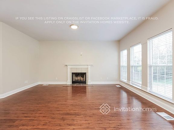 3rd image of 415 Grovewood Dr
