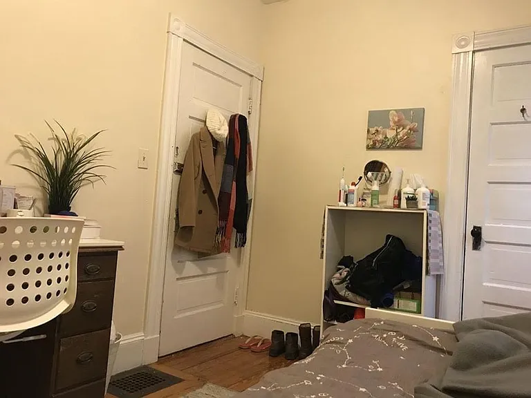102 Line St — Photo 7