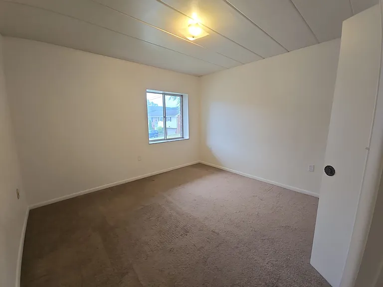 Olympia Park Apartments 1 and 2 Bedroom Units Available THIS SUMMER! — Photo 23