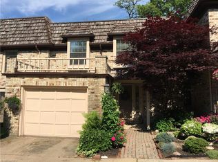 1159 Harwich Ct #203, Rocky River, OH 44116