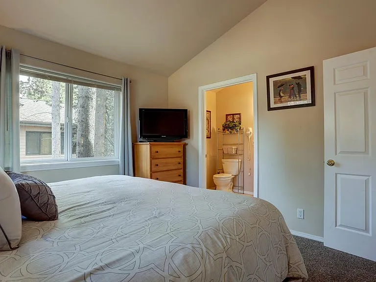 56858 Enterprise Dr — Photo 16