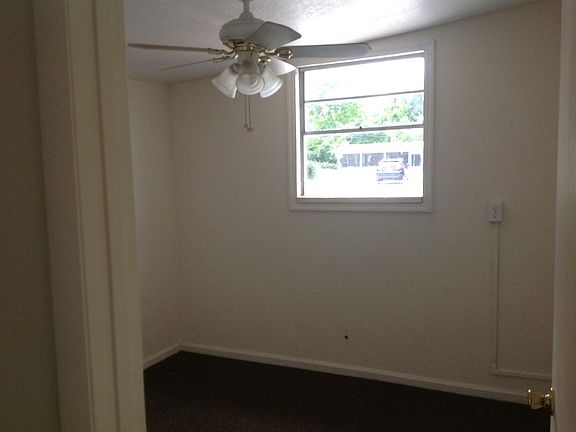 5th image of 1319 Westwood Dr