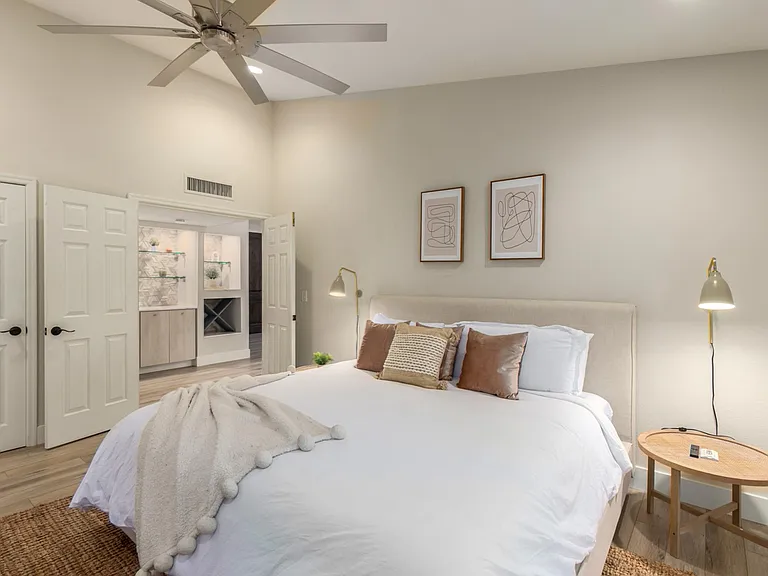 5009 E Le Marche Ave — Photo 16