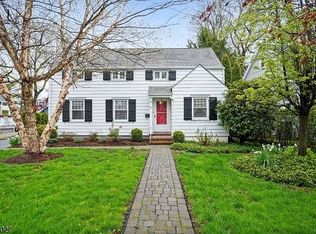 6 N Oak Ct, Madison, NJ 07940