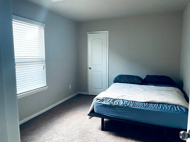 5950 Nodaway Creek Ct — Photo 33