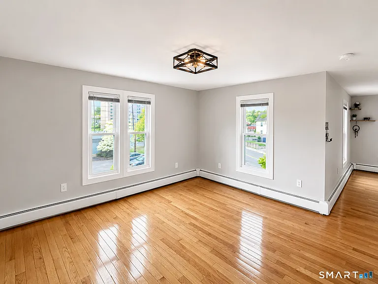 53 Prospect St #2 — Photo 4