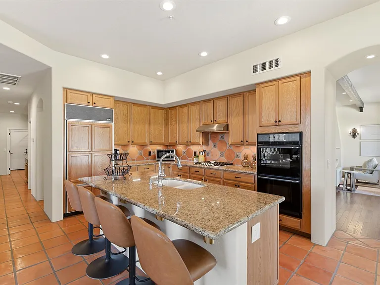 7592 E Monterra Way — Photo 17