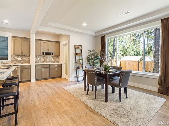 4th image of 14609 107th Avenue Ct E