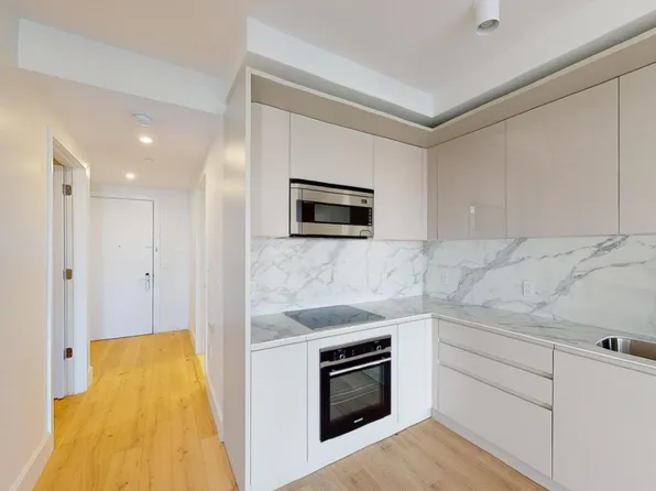 204 Marin Blvd #7-01, Jersey City, NJ 07302