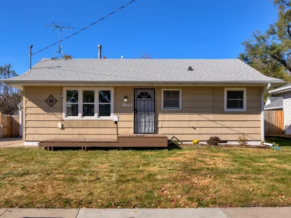 3912 69th St, Urbandale, IA 50322