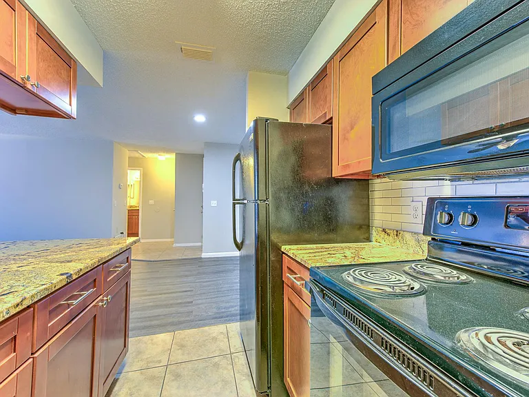 213 Berry Tree Pl — Photo 5