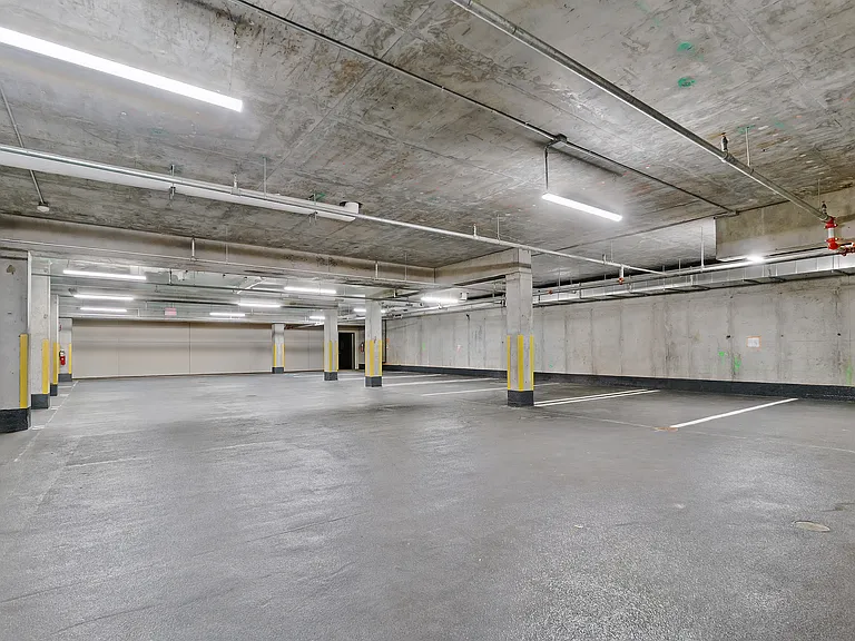 18303 Hillside Ave #2G — Photo 19