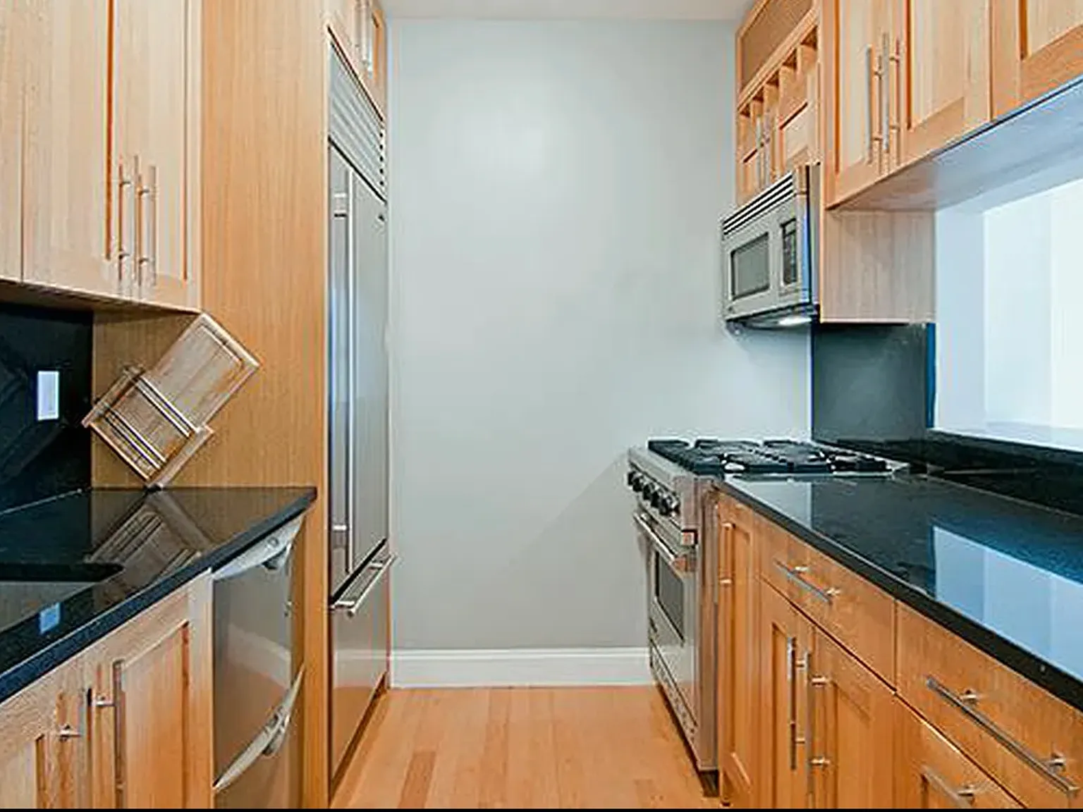 88 Greenwich Street — Photo 4