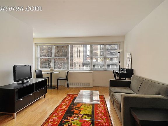 4th image of 30 3rd Ave #4P