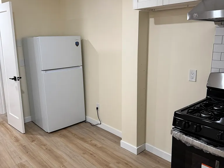 362 Adams Ave #1 — Photo 2