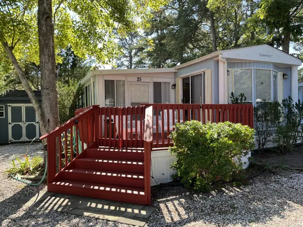 25 Wildwood Rd, Dennisville, NJ 08214