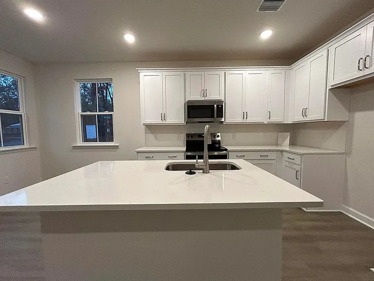 451 Martins Creek Blvd — Photo 6