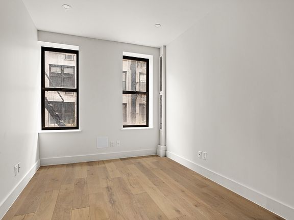 4th image of 188 6th Ave #1R