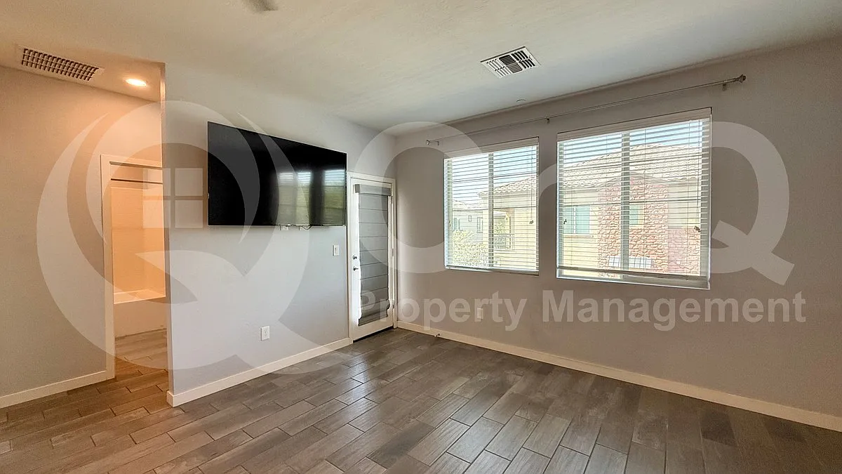 2 bed, 2.0 bath, $1,900 — Photo 2