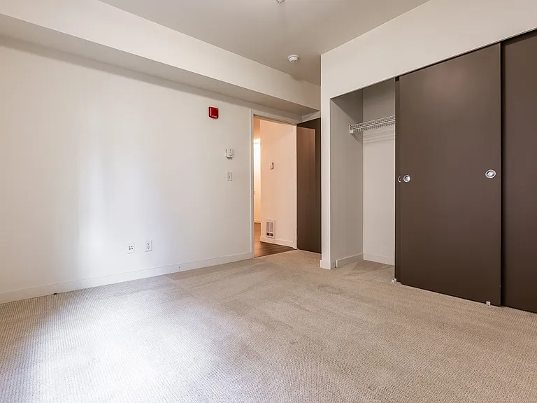 The Shelby Apartments — Photo 28